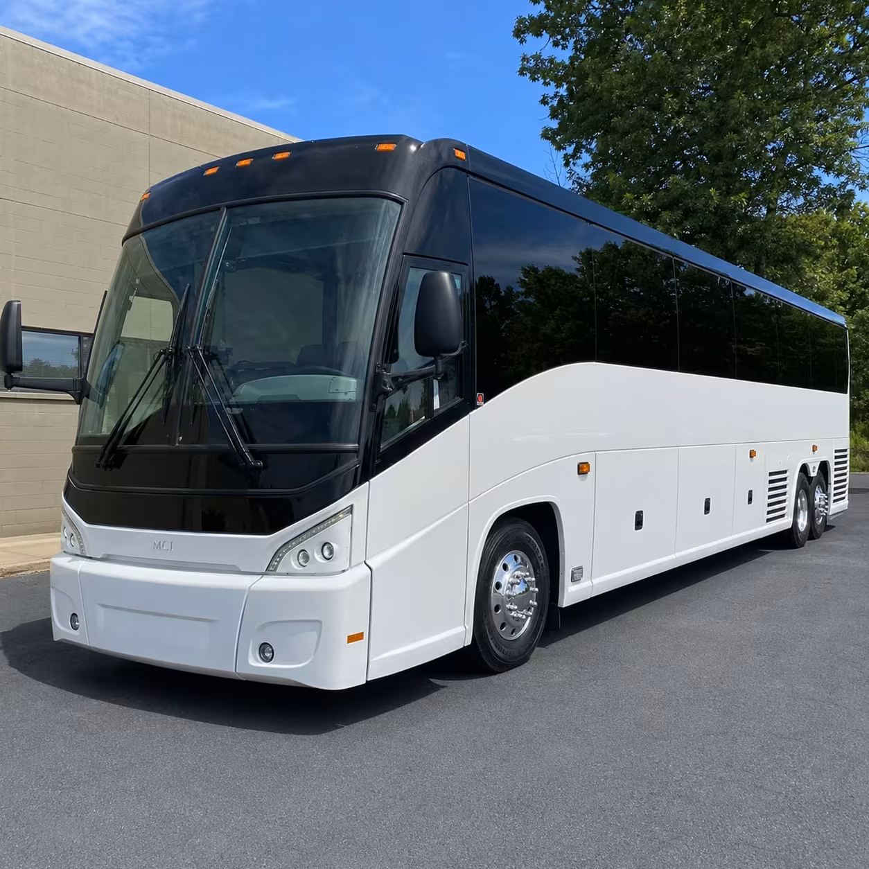 fayetteville charter bus rentals for large concert groups