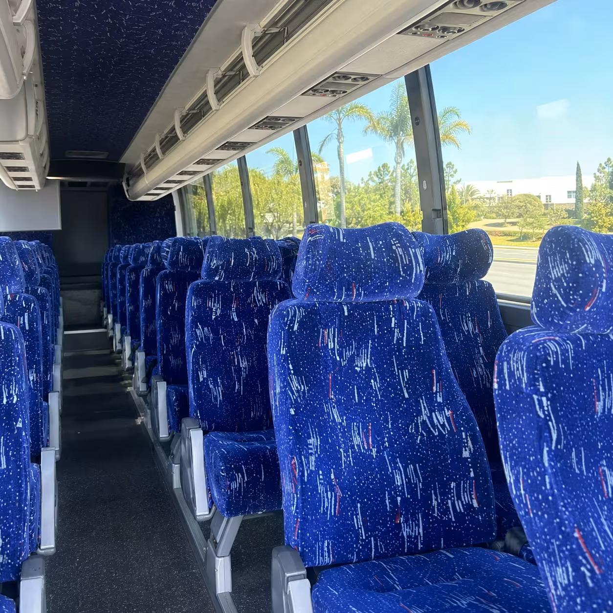 fayetteville charter bus rentals for razorback away games