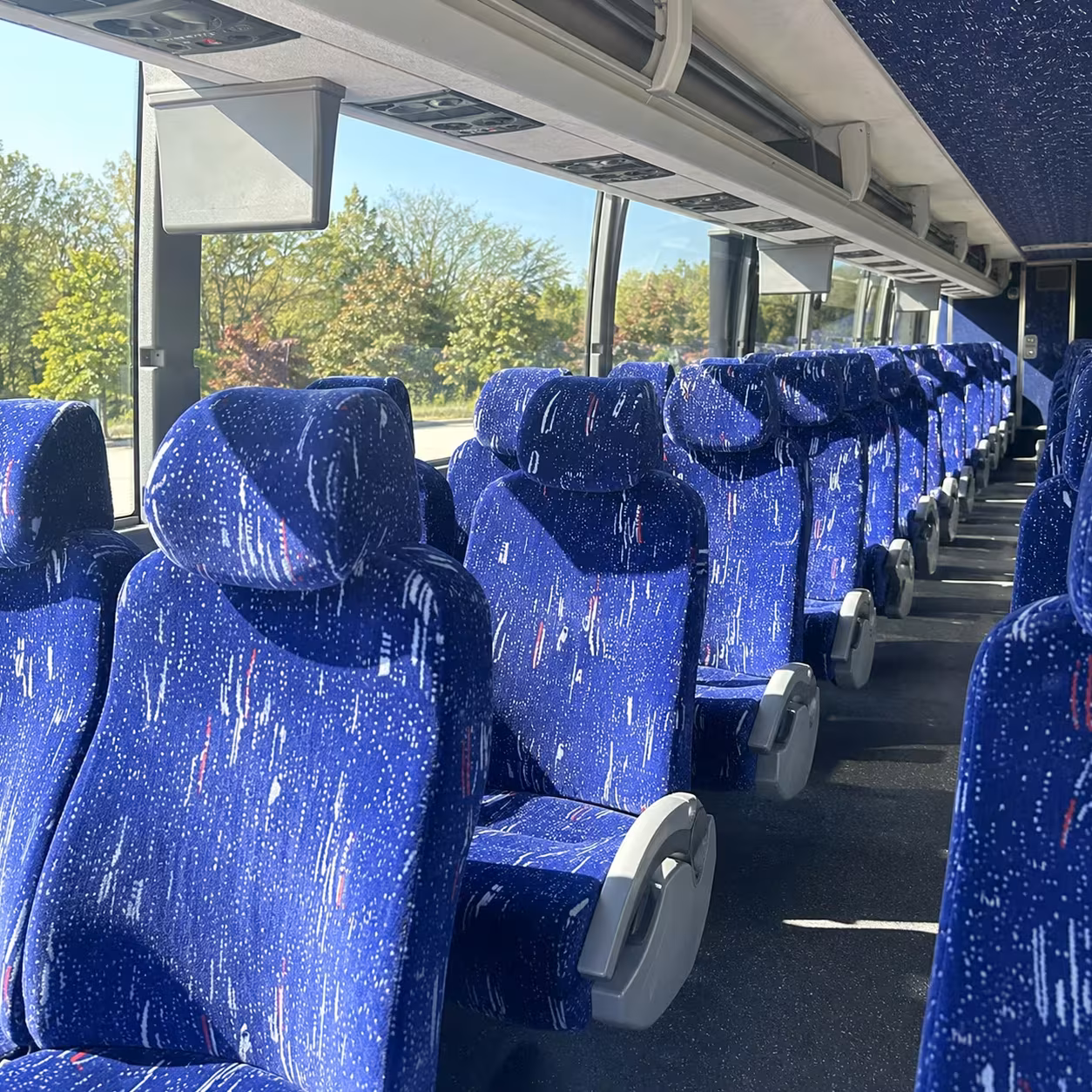 fayetteville charter bus rentals to razorback stadium